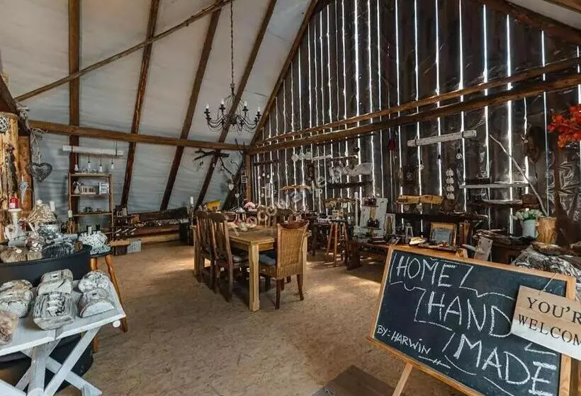 ペンション Guesthouse Eden