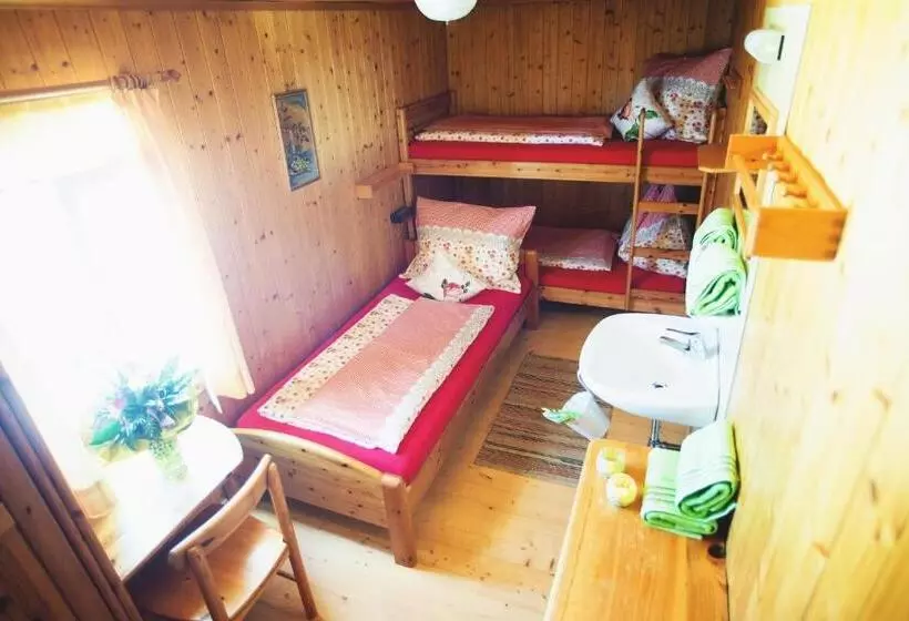 ペンション Krummholzhütte