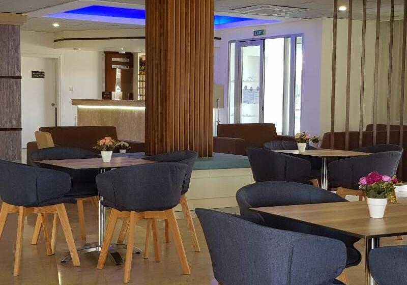 Seagull Hotel Apartments