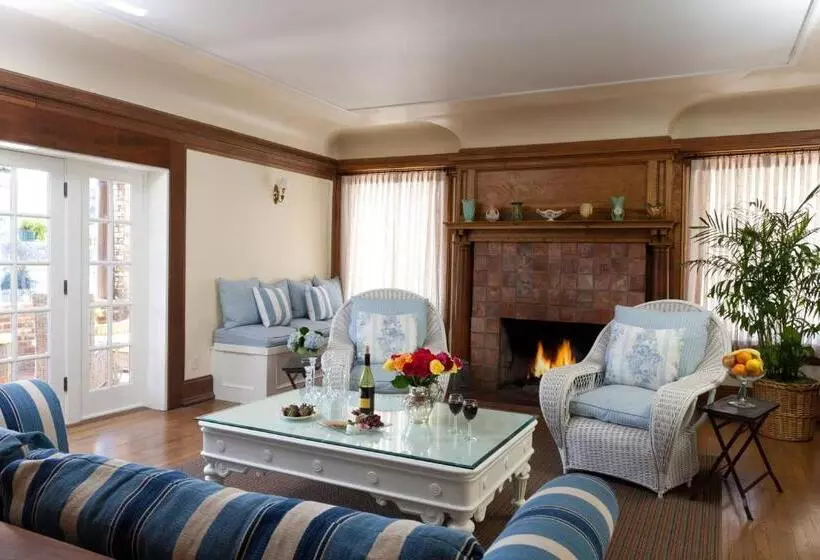 酒店 Channel Road Inn, A Four Sisters Inn