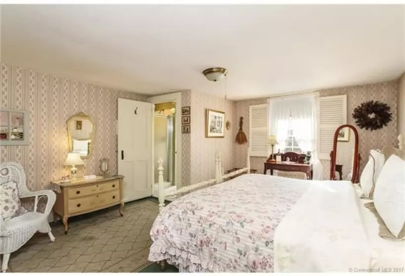 Отель Chester Bulkley House Bed & Breakfast