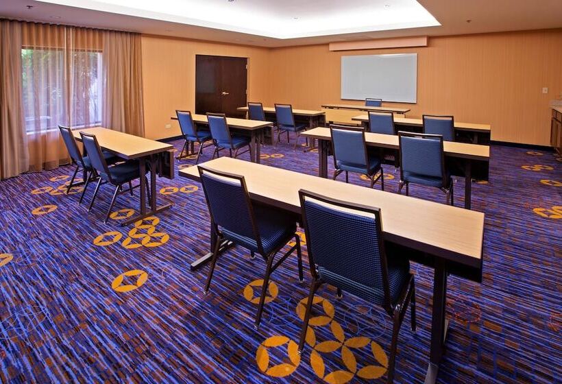 فندق Courtyard Chicago Midway Airport