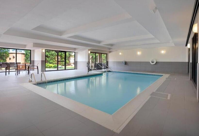 فندق Courtyard Chicago Midway Airport