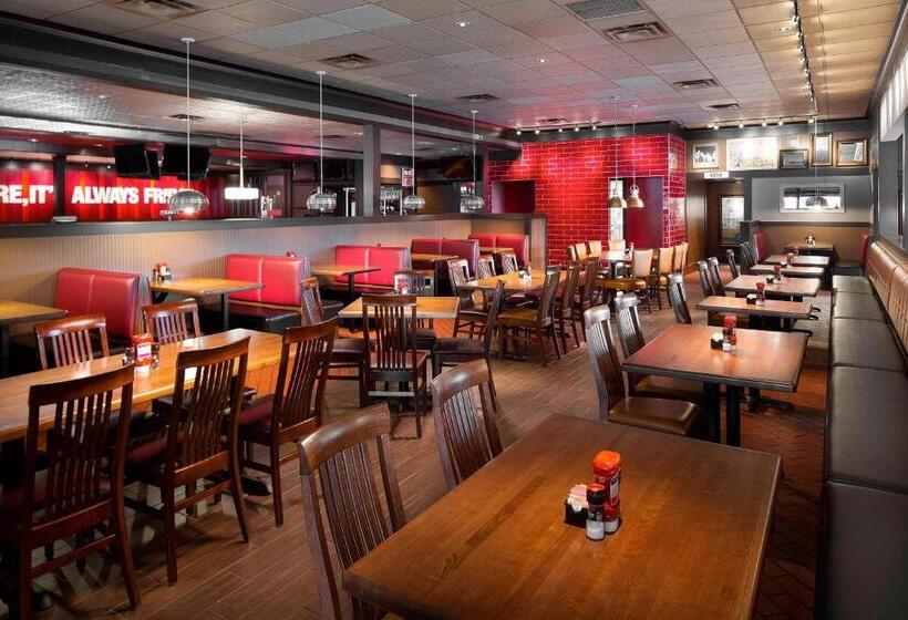 فندق Courtyard Chicago Midway Airport