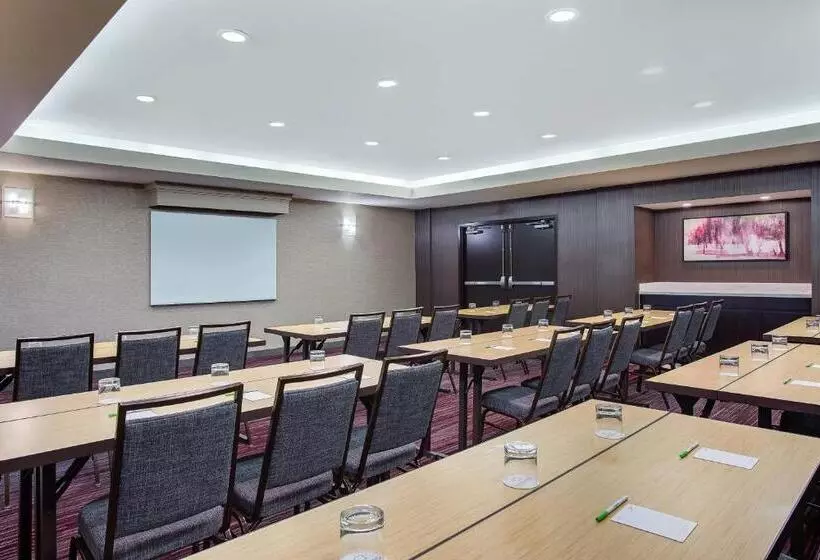 فندق Courtyard Knoxville Cedar Bluff