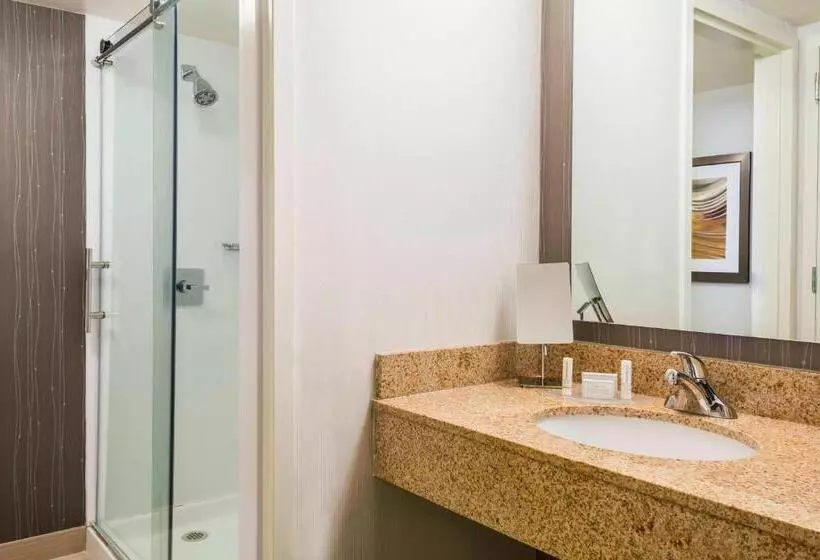 فندق Courtyard Knoxville Cedar Bluff