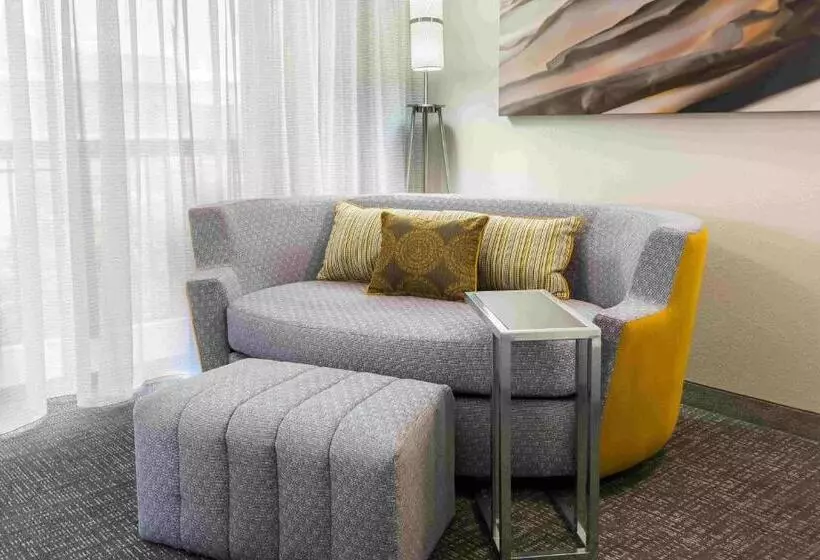 فندق Courtyard Knoxville Cedar Bluff