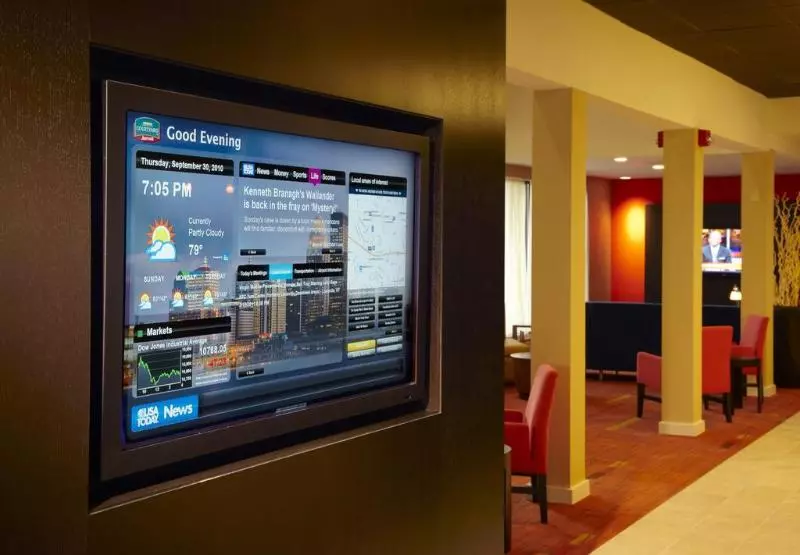 هتل Courtyard By Marriott Louisville East