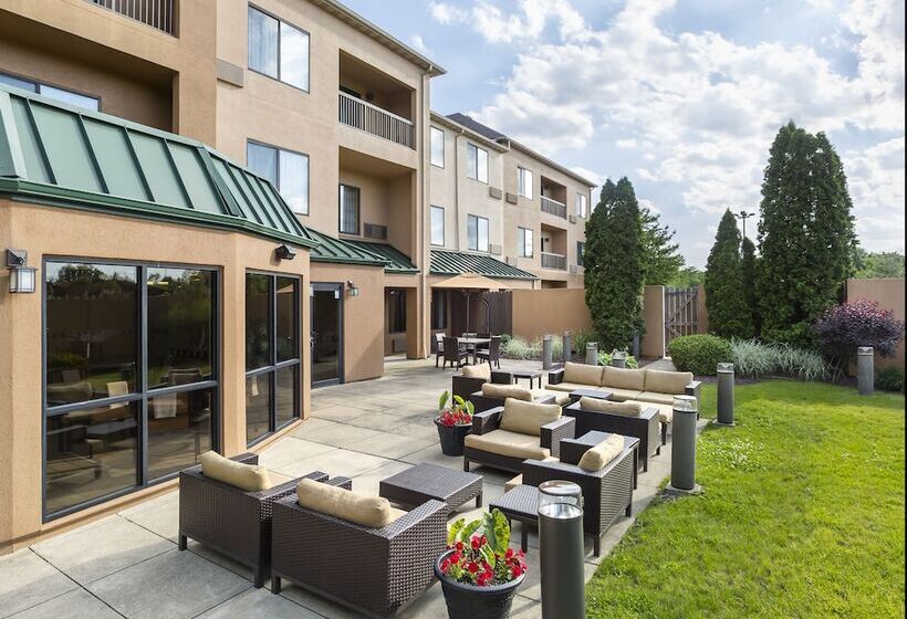 Отель Courtyard By Marriott Peoria