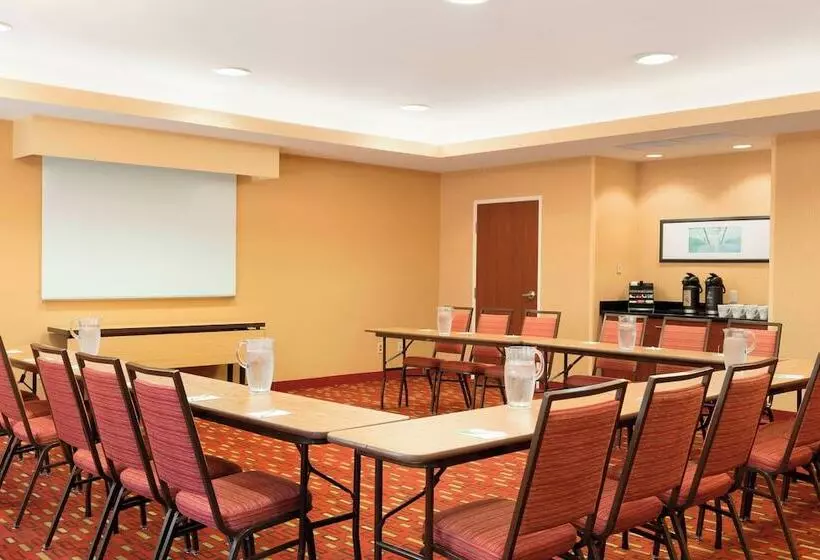 호텔 Courtyard By Marriott Peoria