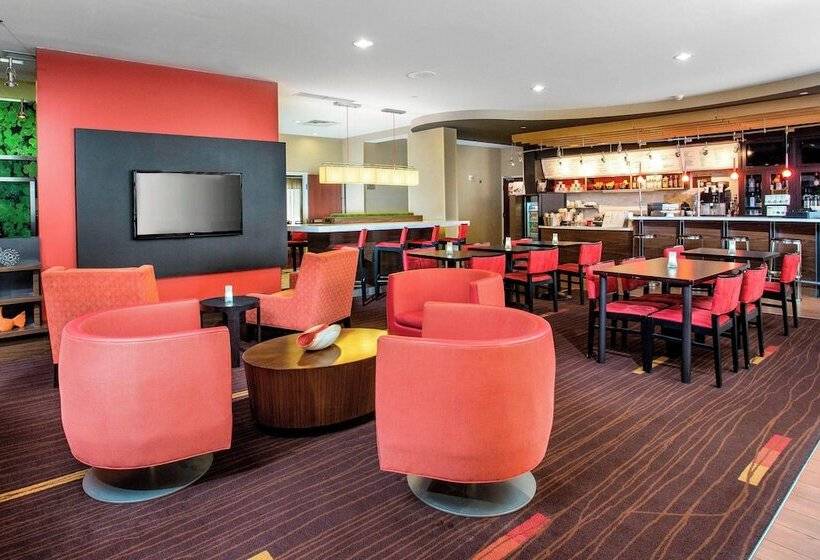 Отель Courtyard By Marriott Peoria