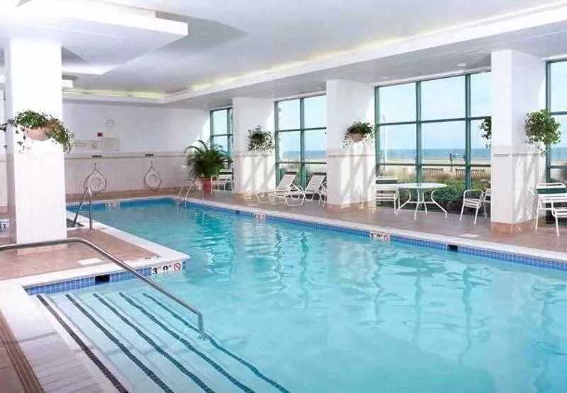 ホテル Courtyard Virginia Beach Oceanfront/south
