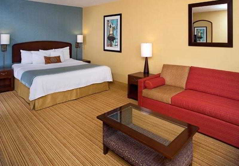 酒店 Courtyard Virginia Beach Oceanfront/south