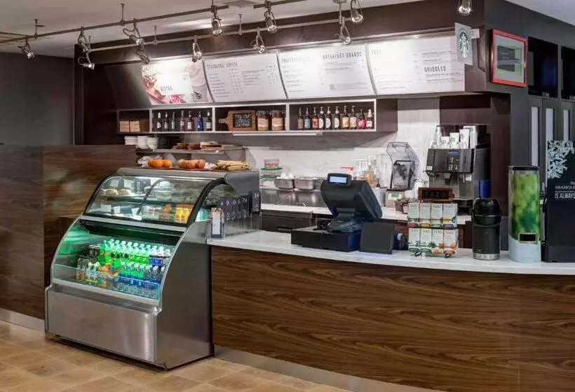 ホテル Courtyard Virginia Beach Oceanfront/south