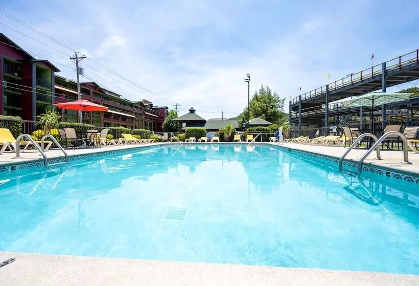 ホテル Creekstone Inn