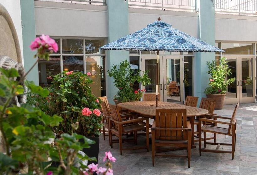 Crowne Plaza Cabana Hotel, An Ihg