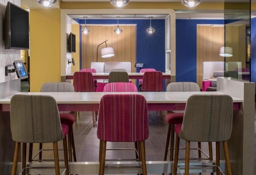 Crowne Plaza Cabana Hotel, An Ihg