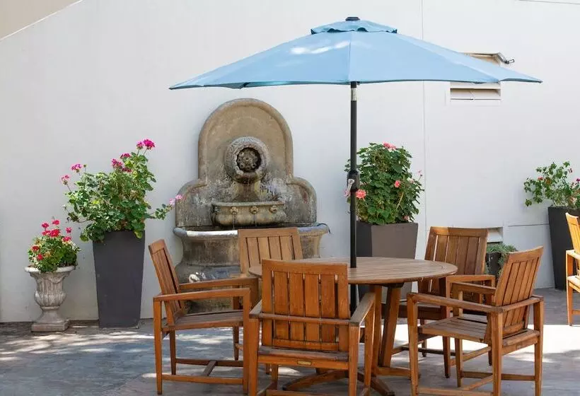 Crowne Plaza Cabana Hotel, An Ihg