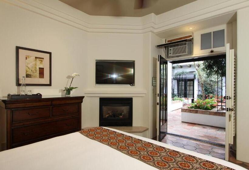 ホテル Cypress Inn