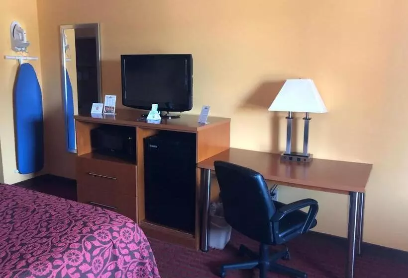 Отель Days Inn By Wyndham Franklin