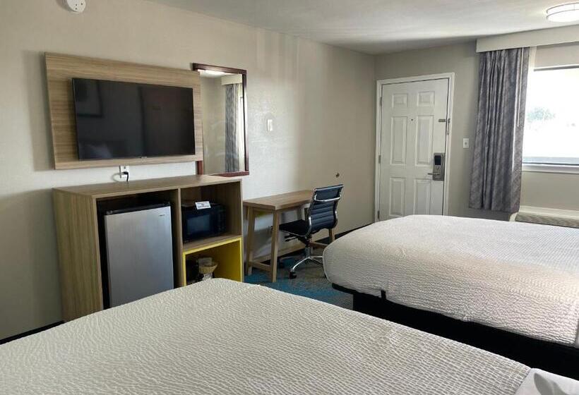 Отель Days Inn By Wyndham Temple