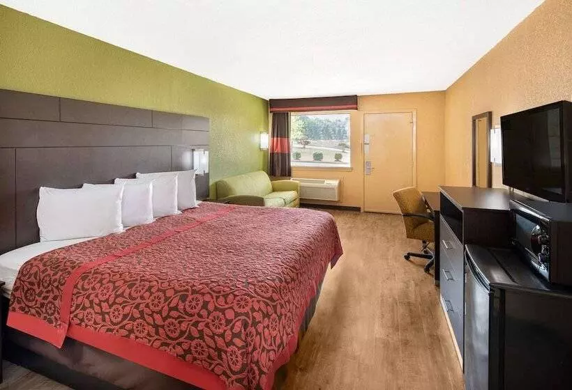 בית מלון כפרי Days Inn By Wyndham Tupelo