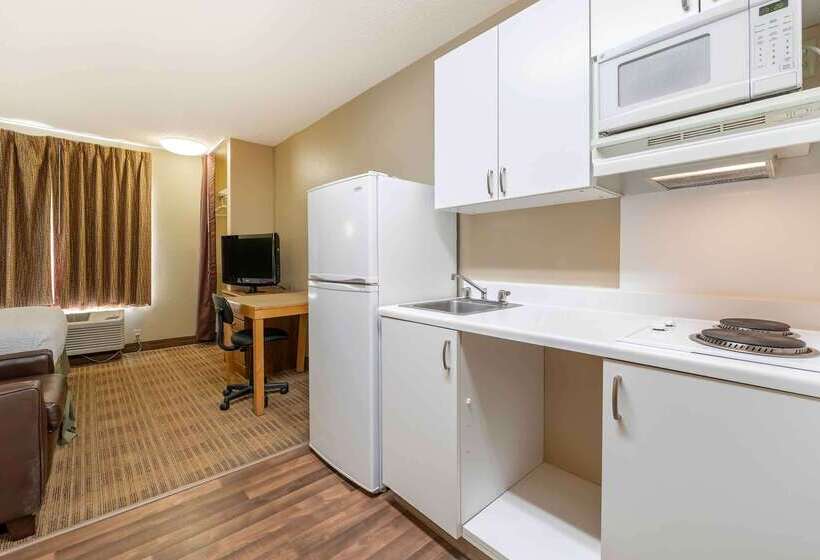 Отель Extended Stay America Suites Cincinnati Blue Ash Kenwood Road