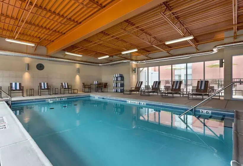 בית מלון כפרי Hampton Inn & Suites Clayton/st. Louisgalleria Area