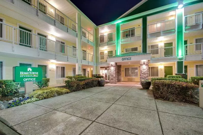 Hotel Hometowne Studios By Red Roof Seattle   Kent/des Moines