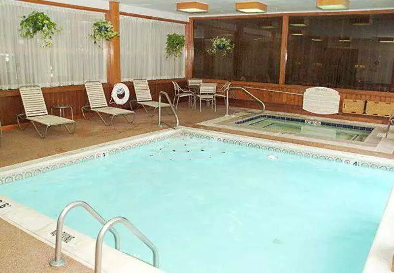 ホテル Quality Inn & Suites