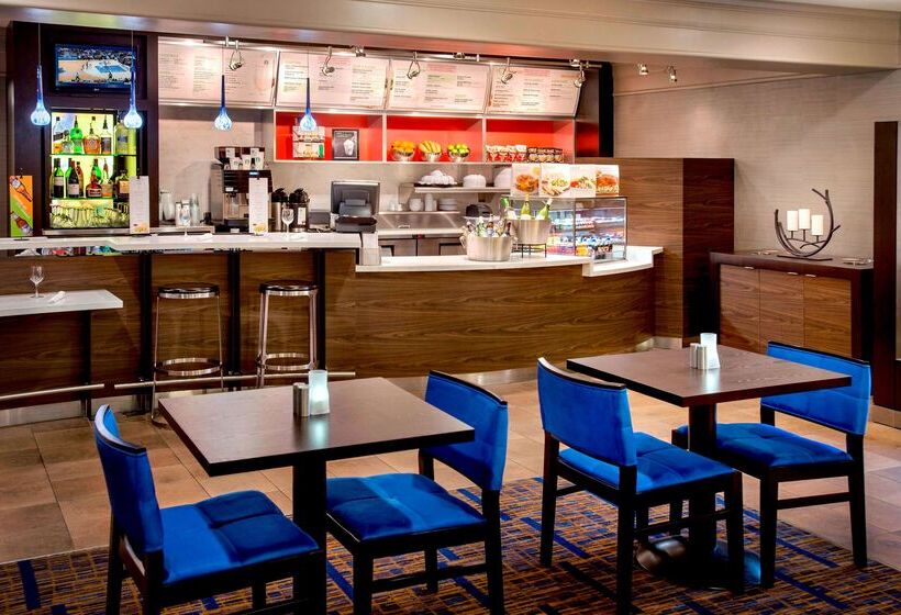 Отель Sonesta Select Boston Danvers