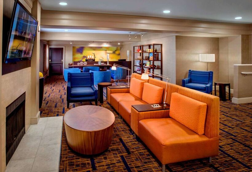 Отель Sonesta Select Boston Danvers