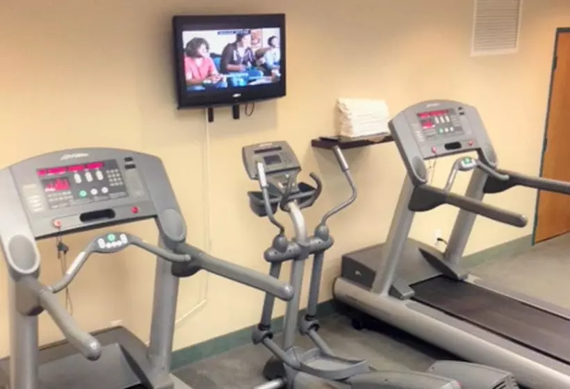 酒店 The Cove Of Lake Geneva