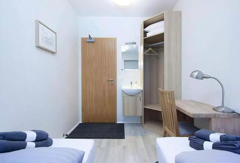 تختخواب و صبحانه Kef Guesthouse By Keflavík Airport
