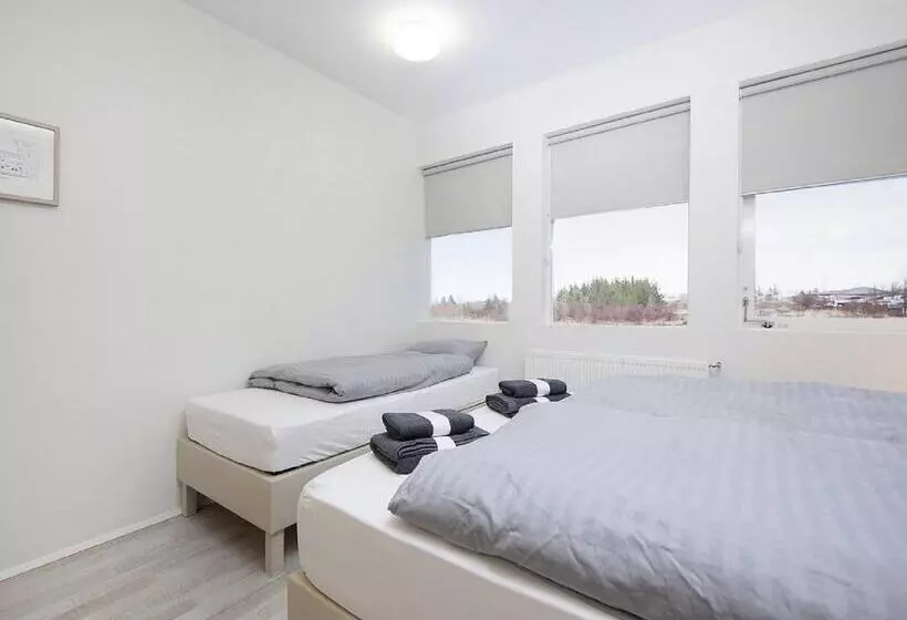 تختخواب و صبحانه Kef Guesthouse By Keflavík Airport