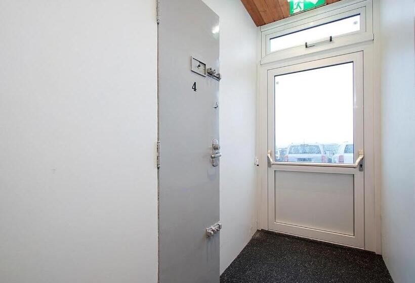 تختخواب و صبحانه Kef Guesthouse By Keflavík Airport