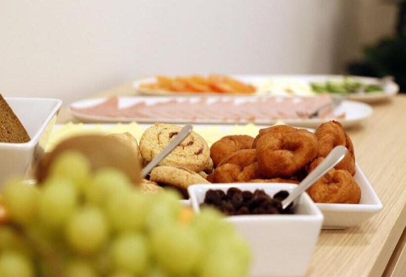 تختخواب و صبحانه Kef Guesthouse By Keflavík Airport