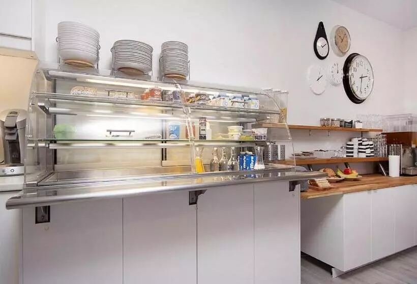 تختخواب و صبحانه Kef Guesthouse By Keflavík Airport