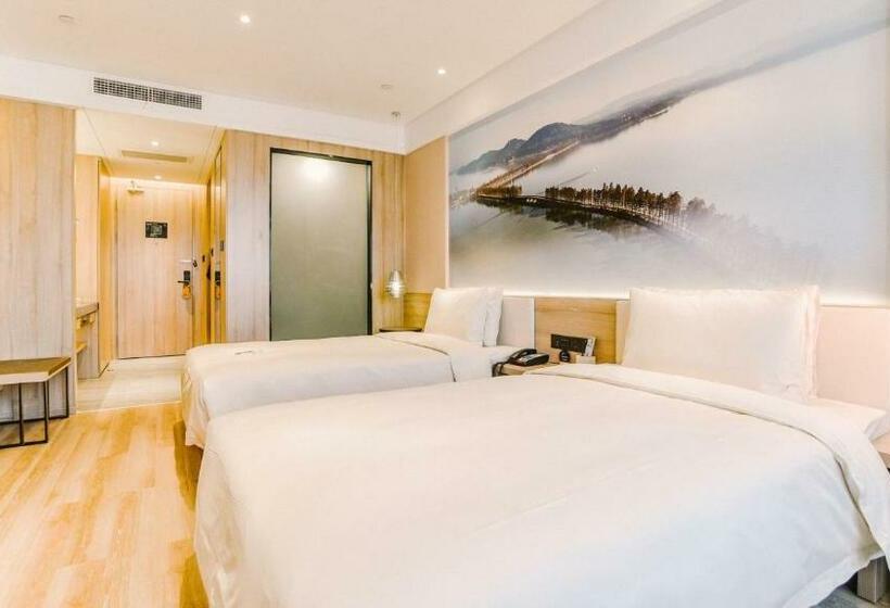 Atour Hotel Wuhan Changqing Road Branch