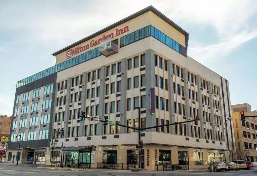 ホテル Hilton Garden Inn Wichita Downtown