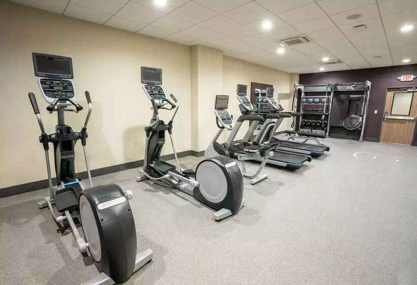 ホテル Hilton Garden Inn Wichita Downtown