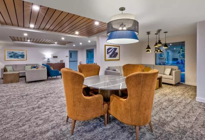 Hotelli Staybridge Suites Pittsburgh Airport, An Ihg