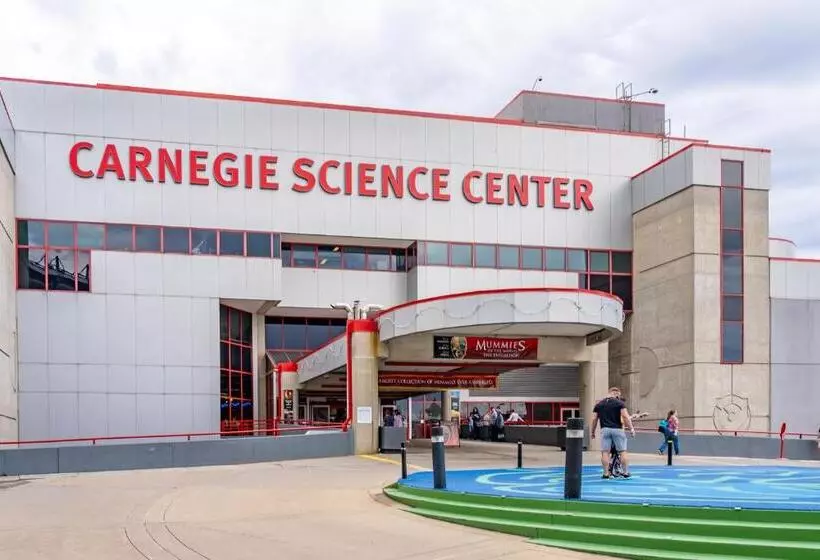 Hotelli Staybridge Suites Pittsburgh Airport, An Ihg