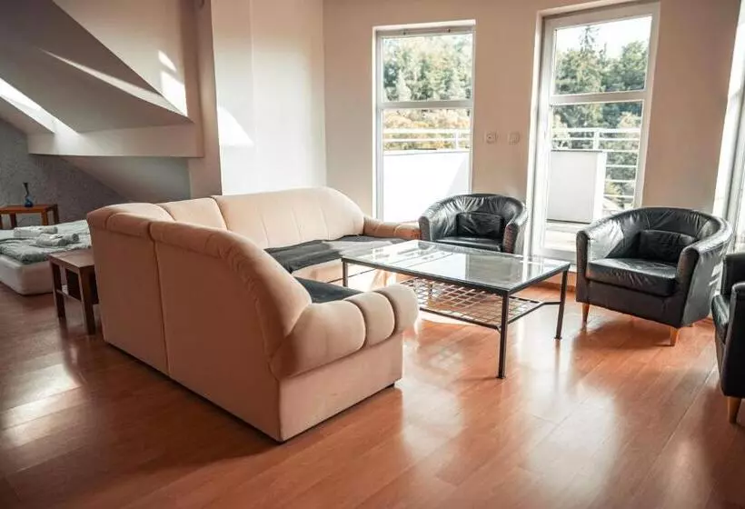 Majatalo Penzion Hurikán 63