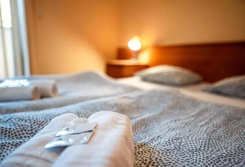 Majatalo Penzion Hurikán 63