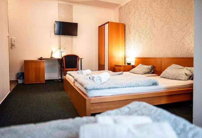 Majatalo Penzion Hurikán 63