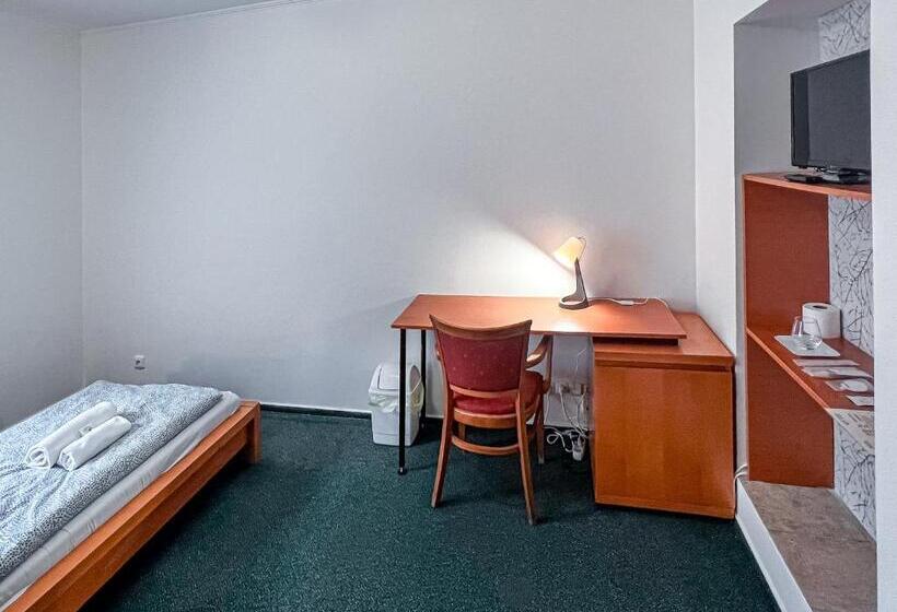 ペンション Penzion Hurikán 63