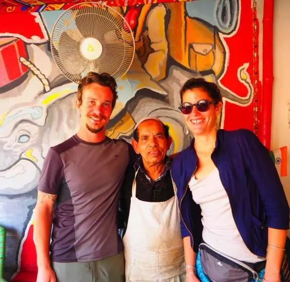 ユースホステル Good Vibes