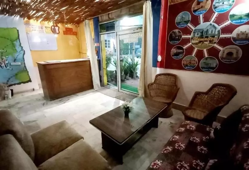 ユースホステル Good Vibes