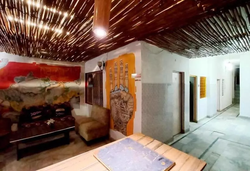 ユースホステル Good Vibes